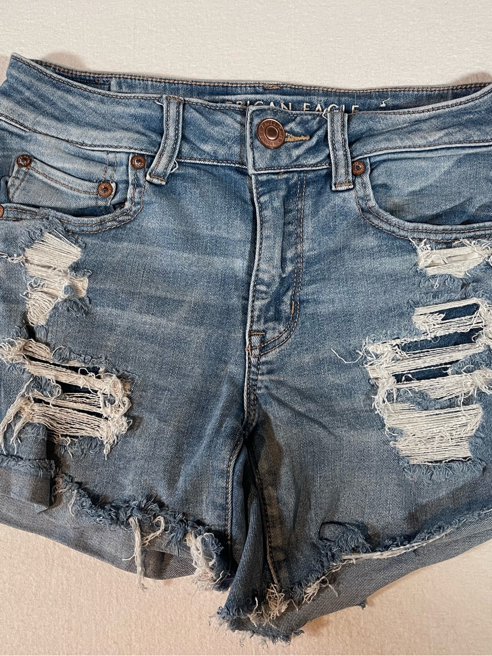 American Eagle Outfitters Women’s Denim Shorts Light Blue Distressed Size 6
